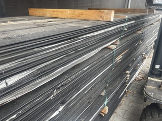 Ca. 54x Veer en groef zwart gecoat, 18x185mm, lengte 500cm